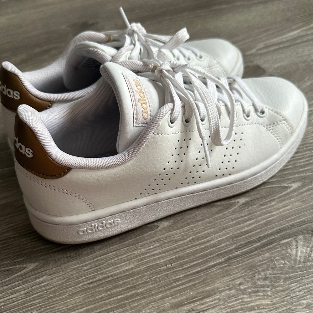 Adidas Advantage Sneaker
